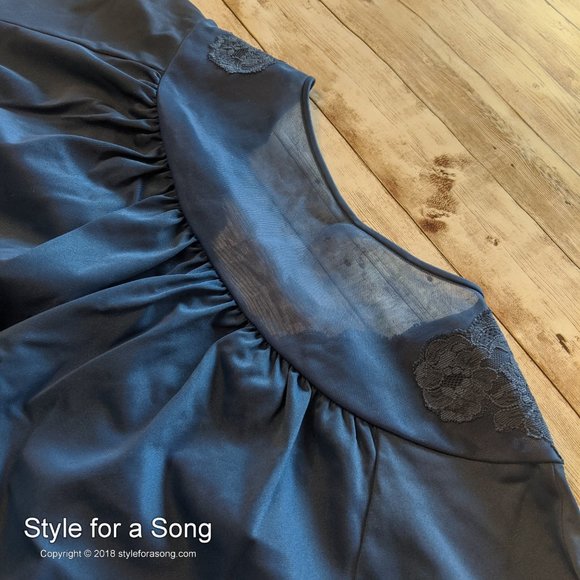 Vintage Mid Century Navy Silky Pajama Set 38 - Picture 8 of 16